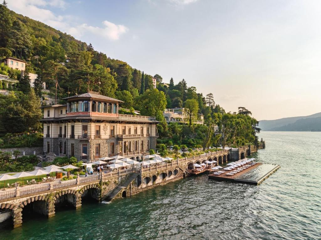 Mandarin Oriental Lago di Como luxury resort overlooking Lake Como with elegant lakeside villas and serene mountain views